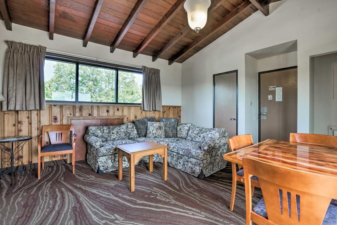 Burkesville Apt With Deck, Views And Pool Access! Exterior photo